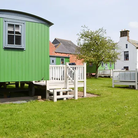 Ryans Shepherd Hut - Uk43565 Holiday home *