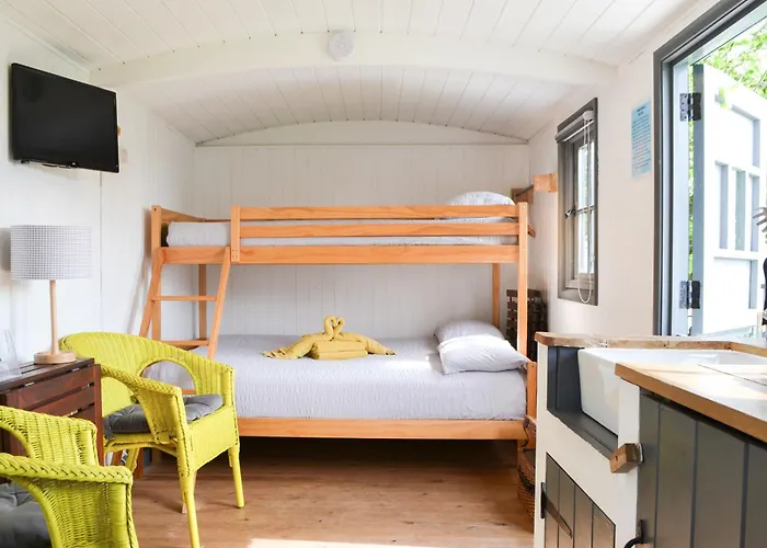 Holiday home Ryans Shepherd Hut - Uk43565 Bowness-on-Solway