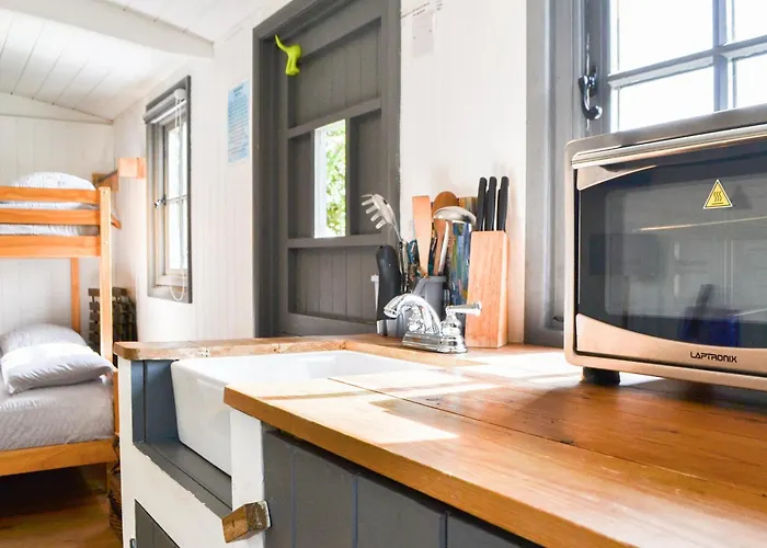 Ryans Shepherd Hut - Uk43565 * Bowness-on-Solway