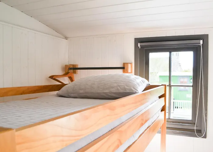 Holiday home Ryans Shepherd Hut - Uk43565 *