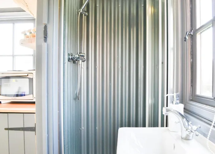 Holiday home Ryans Shepherd Hut - Uk43565 Bowness-on-Solway