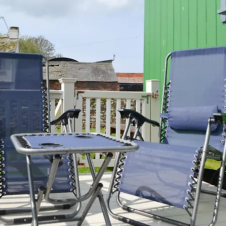 Ryans Shepherd Hut - Uk43565 Bowness-on-Solway